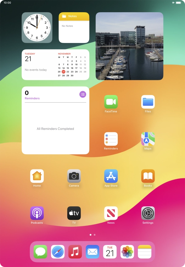 The flight mode icon shows that flight mode is turned on.