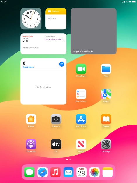 The alarm icon shows that the alarm is set.
