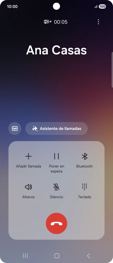 Para utilizar Galaxy AI para la traducción de una conversación durante una llamada, pulsa Asistente de llamadas.