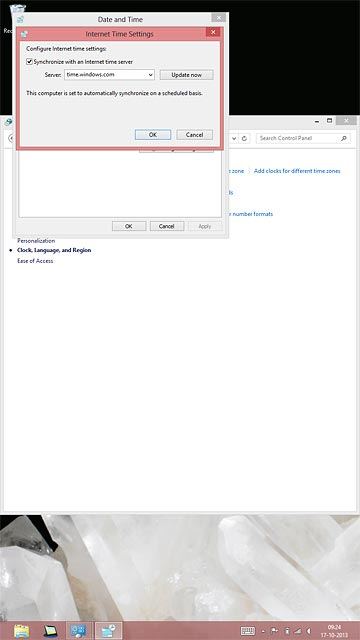 Press Synchronise with an Internet time server until the function is turned on.