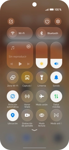 Pulsa el icono de datos móviles para activar o desactivar la función. Pulsa el icono de datos móviles para activar o desactivar la función.