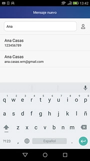 Pulsa el contacto deseado.Repite esta operación para añadir más destinatarios.