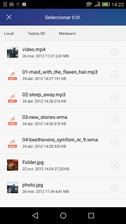 Pulsa un archivo.Sigue las indicaciones de la pantalla para ver cómo adjuntar el archivo.
