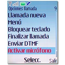 Vaya a Activar micrófono y pulse la tecla de navegación.