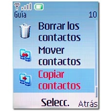 Vaya a Copiar contactos o Mover contactos y pulse la tecla de navegación.