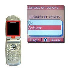 Elija Activar o Desactivar (dependiendo del ajuste actual) y pulse la Tecla de navegación.La petición se envía y unos momentos después el resultado aparece en la pantalla.