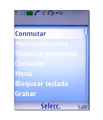 Vaya a Conmutar y pulse la tecla de navegación para cambiar de una llamada a otra.Un auricular a la izquierda de una de las dos llamadas muestra cuál es la activa.