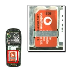 Deslice con cuidado la tarjeta SIM retirándola de su contenedor.