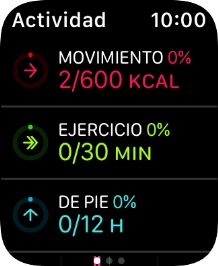 Sigue deslizando el dedo hacia arriba para revisar la vista sobre el número de pasos, distancia recorrida y pisos que has andado.