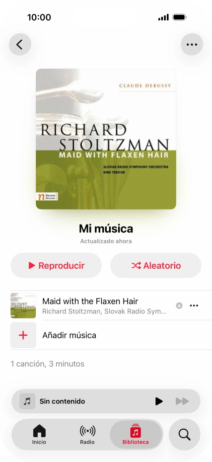 Desplázate a la categoría o a la lista de reproducción deseada y pulsa el archivo de música deseado.