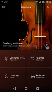 Pulsa la categoría deseada.Desplázate al archivo de música deseado.