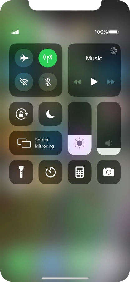 Press the flight mode icon to turn the function on or off. Press the flight mode icon to turn the function on or off.