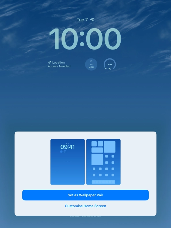 To use the same colour theme on the home screen, press Set as Wallpaper Pair. To use the same colour theme on the home screen, press Set as Wallpaper Pair.