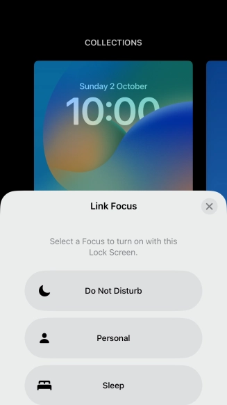 Press the required focus mode.
