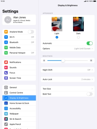 If you turn on the function, press Options and follow the instructions on the screen to select the required period of time for Dark Mode. If you turn on the function, press Options and follow the instructions on the screen to select the required period of time for Dark Mode.