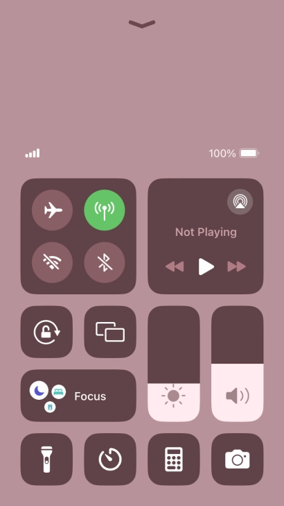 Press the flight mode icon to turn the function on or off. Press the flight mode icon to turn the function on or off.