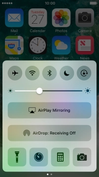 Press the flight mode icon to turn the function on or off. Press the flight mode icon to turn the function on or off.