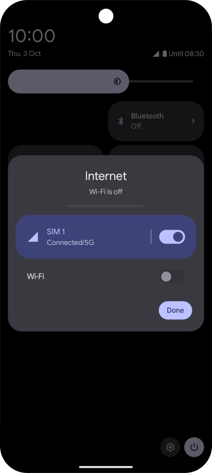 Press the indicator next to the mobile data icon to turn the function on or off.