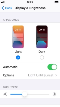 If you turn on the function, press Options and follow the instructions on the screen to select the required period of time for Dark Mode. If you turn on the function, press Options and follow the instructions on the screen to select the required period of time for Dark Mode.