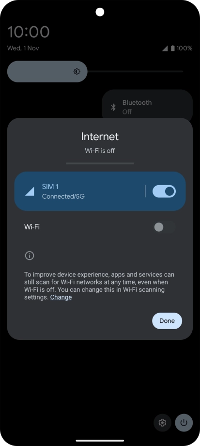 Press the mobile data icon to turn the function on or off.