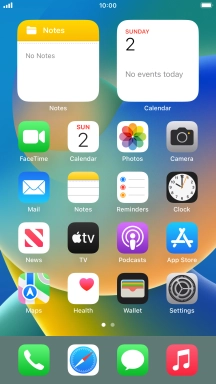 When the phone is turned on, you can always see the battery power level. The larger the coloured section of the battery icon, the more remaining battery power.