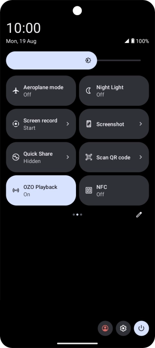 Press the flight mode icon to turn the function on or off. Press the flight mode icon to turn the function on or off.