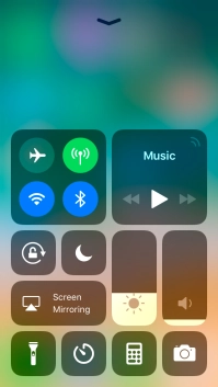 Press the flight mode icon to turn the function on or off. Press the flight mode icon to turn the function on or off.