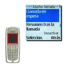 Vaya a Llamada en espera y pulse Seleccion..