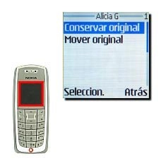Elija Conservar original si desea copiar o elija Mover original si desea mover el nombre y el número seleccionado y pulse Seleccion..Después de unos segundos la pantalla mostrará el estado de la copia o movimiento.