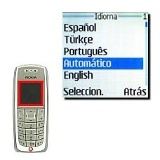 Elija Automático y pulse Tecla de selección izquierda.La pantalla confirma que se ha seleccionado el idioma predeterminado.