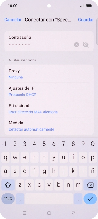 Introduce la contraseña de la red Wi-Fi y pulsa el icono de aceptar. Introduce la contraseña de la red Wi-Fi y pulsa el icono de aceptar.