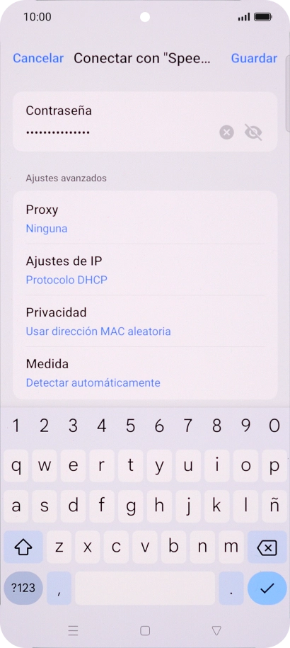 Introduce la contraseña de la red Wi-Fi y pulsa el icono de aceptar. Introduce la contraseña de la red Wi-Fi y pulsa el icono de aceptar.
