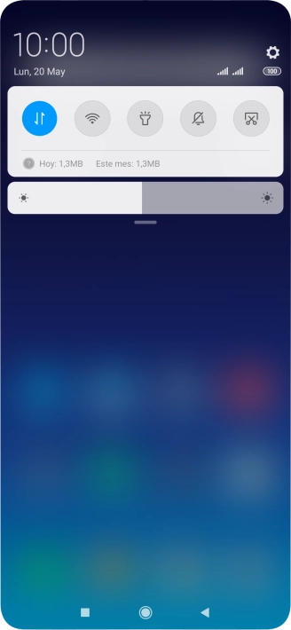Pulsa el icono de datos móviles para activar o desactivar la función. Pulsa el icono de datos móviles para activar o desactivar la función.