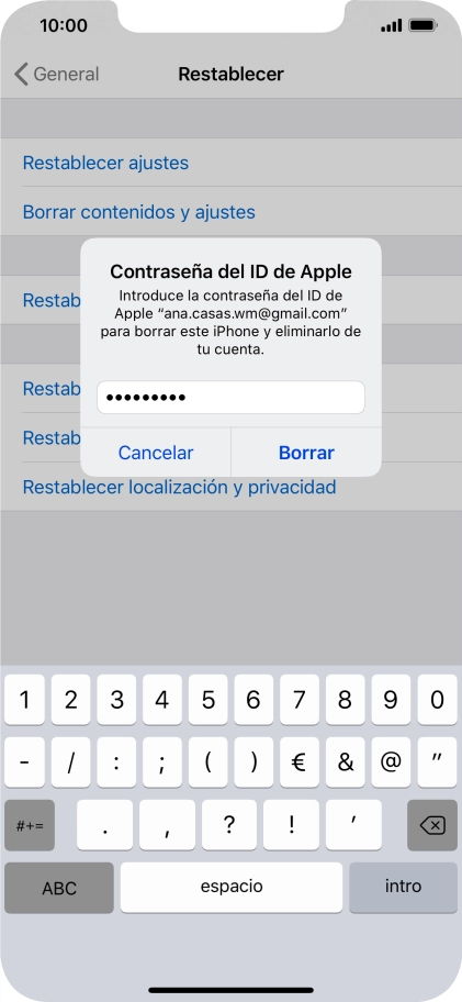 Introduce la contraseña de tu ID de Apple y pulsa Borrar. Espera unos instantes mientras el teléfono restablece la configuración predeterminada. Sigue las indicaciones de la pantalla para configurar el teléfono y dejarlo listo para su uso. Introduce la contraseña de tu ID de Apple y pulsa Borrar. Espera unos instantes mientras el teléfono restablece la configuración predeterminada. Sigue las indicaciones de la pantalla para configurar el teléfono y dejarlo listo para su uso.