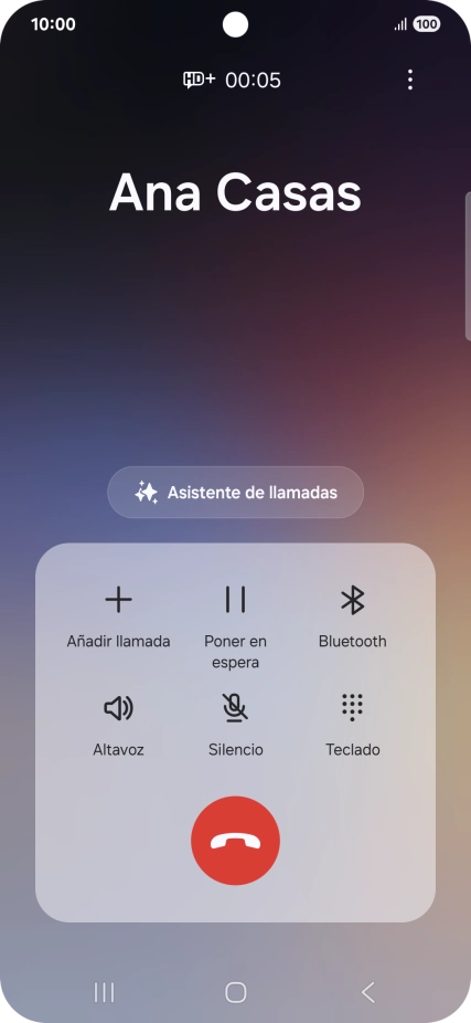 Para utilizar Galaxy AI para la traducción de una conversación durante una llamada, pulsa Asistente de llamadas. Para utilizar Galaxy AI para la traducción de una conversación durante una llamada, pulsa Asistente de llamadas.