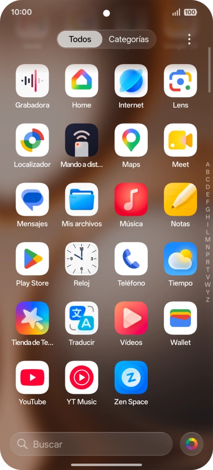 Abre YouTube y desplázate al vídeo deseado. Abre YouTube y desplázate al vídeo deseado.