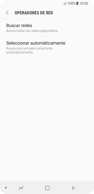 Si quieres seleccionar la red de forma manual, pulsa Buscar redes y espera un momento mientras el teléfono está buscando las redes disponibles.