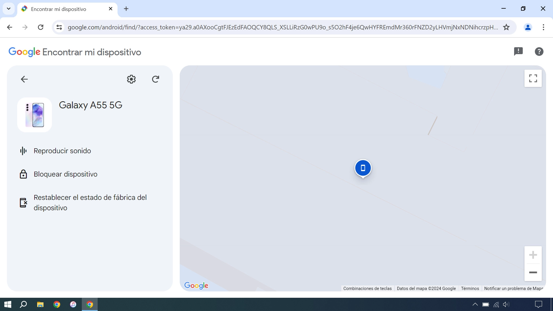 La última posición del teléfono se visualiza en el mapa.