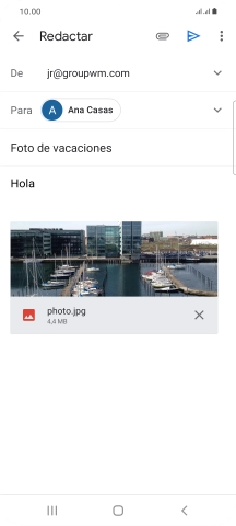 Pulsa el icono de envío cuando termines de escribir el correo electrónico. Pulsa el icono de envío cuando termines de escribir el correo electrónico.