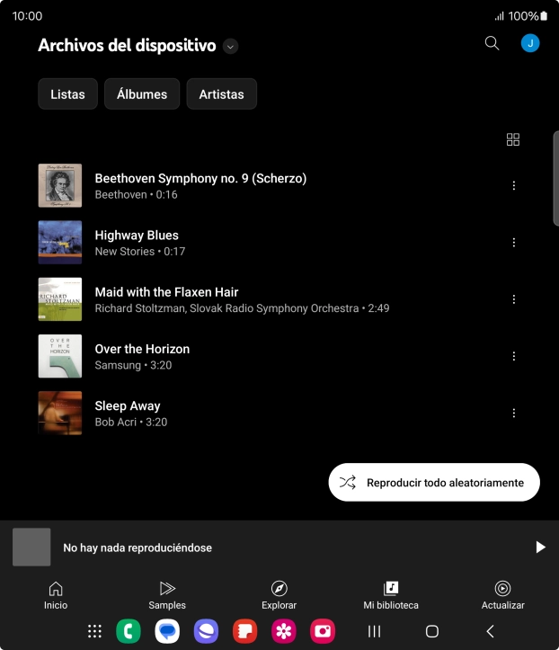Pulsa el archivo de música deseado. Pulsa el archivo de música deseado.