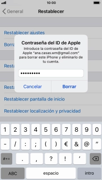 Introduce la contraseña de tu ID de Apple y pulsa Borrar. Espera unos instantes mientras el teléfono restablece la configuración predeterminada. Sigue las indicaciones de la pantalla para configurar el teléfono y dejarlo listo para su uso. Introduce la contraseña de tu ID de Apple y pulsa Borrar. Espera unos instantes mientras el teléfono restablece la configuración predeterminada. Sigue las indicaciones de la pantalla para configurar el teléfono y dejarlo listo para su uso.