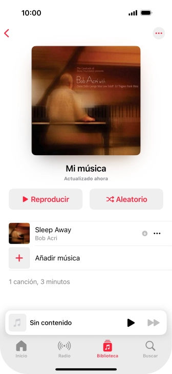 Desplázate a la categoría o a la lista de reproducción deseada y pulsa el archivo de música deseado. Desplázate a la categoría o a la lista de reproducción deseada y pulsa el archivo de música deseado.