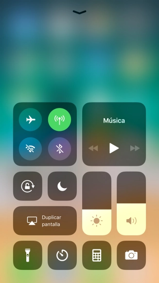 Pulsa el icono de modo de avión para activar o desactivar la función.