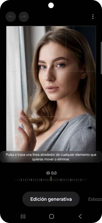 Para modificar el tamaño, eliminar o mover elementos en las fotografías o imágenes, pulsa Edición generativa. Para modificar el tamaño, eliminar o mover elementos en las fotografías o imágenes, pulsa Edición generativa.