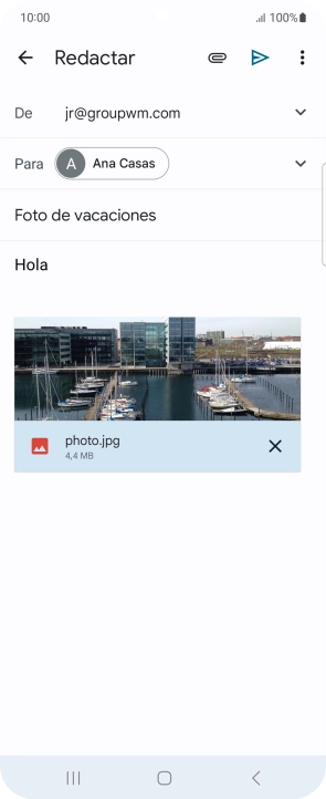Pulsa el icono de envío cuando termines de escribir el correo electrónico. Pulsa el icono de envío cuando termines de escribir el correo electrónico.