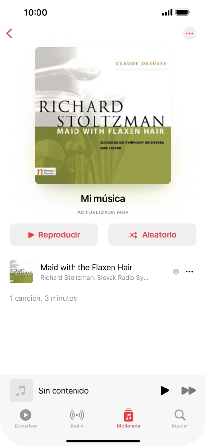 Desplázate a la categoría o a la lista de reproducción deseada y pulsa el archivo de música deseado. Desplázate a la categoría o a la lista de reproducción deseada y pulsa el archivo de música deseado.