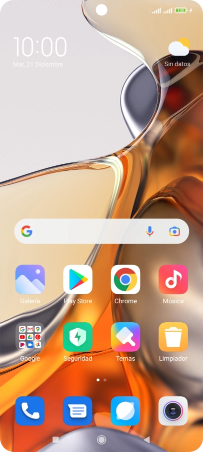 Cuando el icono de carga de batería aparece en la pantalla, el teléfono se está cargando. Cuando el icono de carga de batería aparece en la pantalla, el teléfono se está cargando.