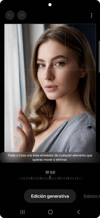Para modificar el tamaño, eliminar o mover elementos en las fotografías o imágenes, pulsa Edición generativa. Para modificar el tamaño, eliminar o mover elementos en las fotografías o imágenes, pulsa Edición generativa.