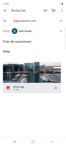 Pulsa el icono de envío cuando termines de escribir el correo electrónico. Pulsa el icono de envío cuando termines de escribir el correo electrónico.