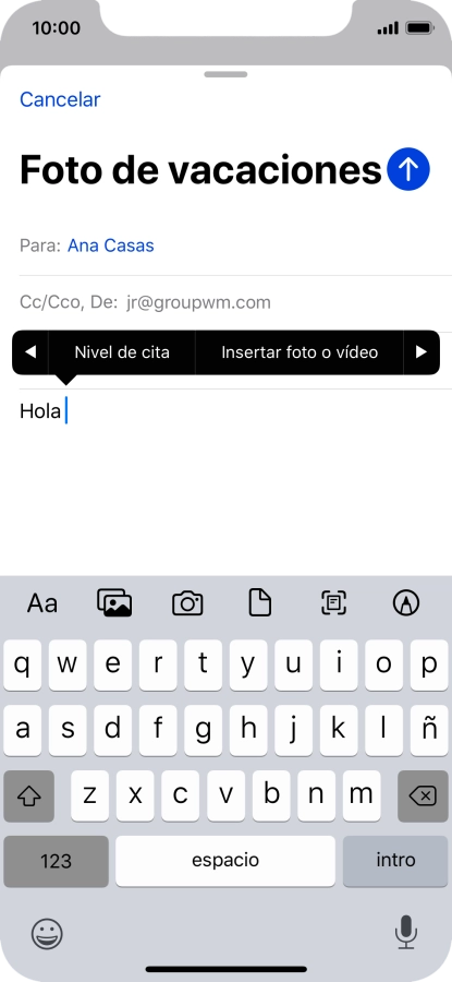 Pulsa Insertar foto o vídeo y sigue las indicaciones de la pantalla para adjuntar una fotografía o un videoclip. Pulsa Insertar foto o vídeo y sigue las indicaciones de la pantalla para adjuntar una fotografía o un videoclip.